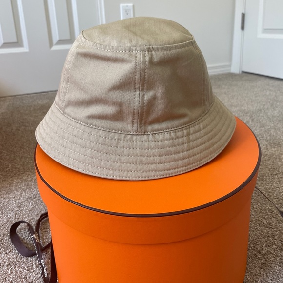 Herms Gabardine Cotton Calvi Bob Hat 